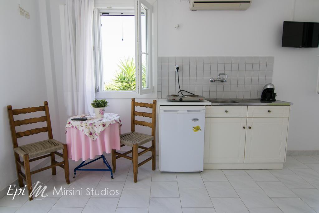 Mirsini Studios Parasporos Екстер'єр фото